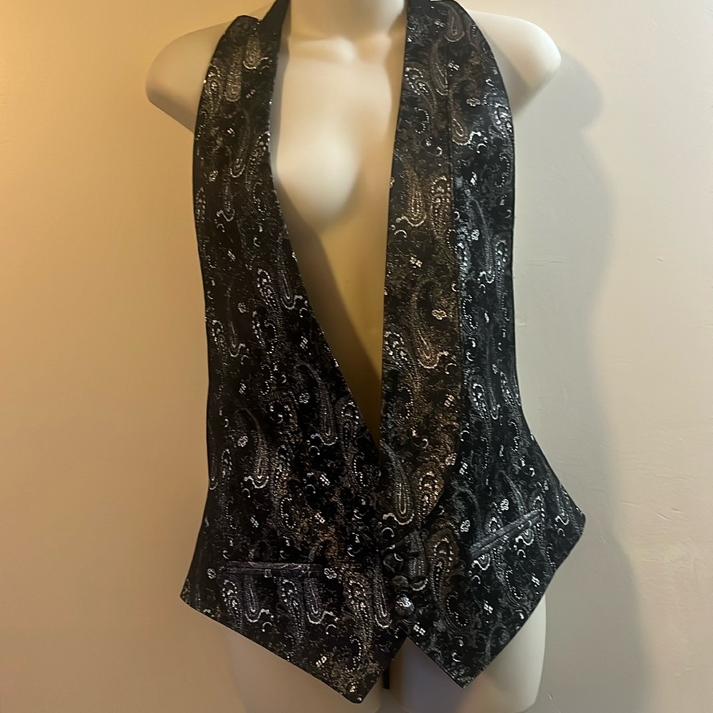 Black & silver paisley half vest